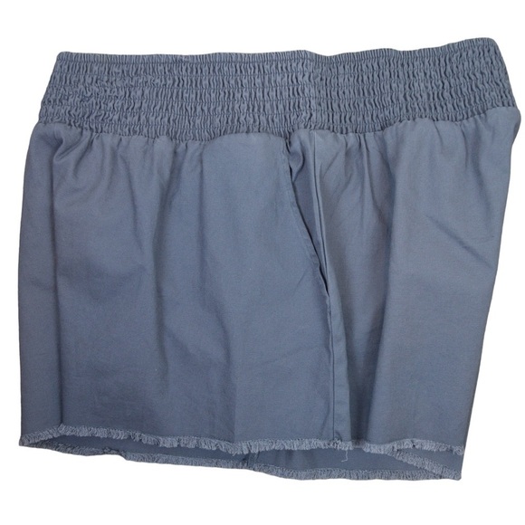 Wild Fable Smocked Waistband Raw Hem High Rise Shorts, Size XXL Grey Microstripe - Picture 5 of 9